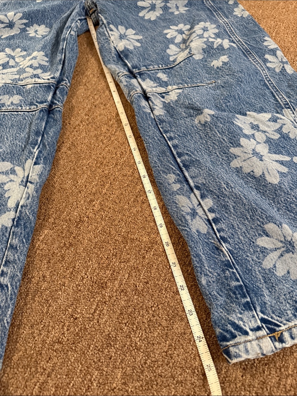 We The Free 
Good Luck Flower Printed Barrel Jeans - Picture 11 of 13